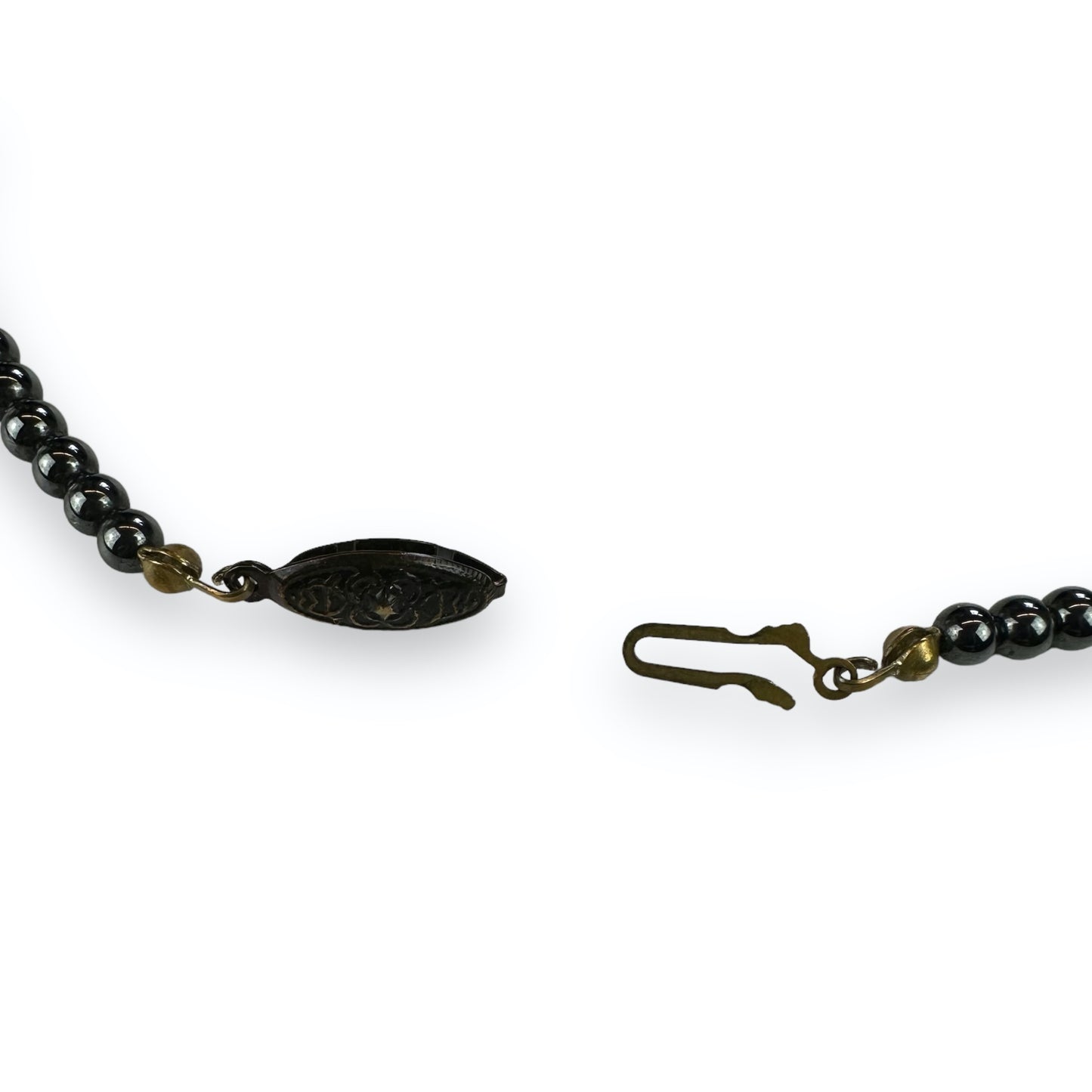 Necklace - Pearls - Black - White