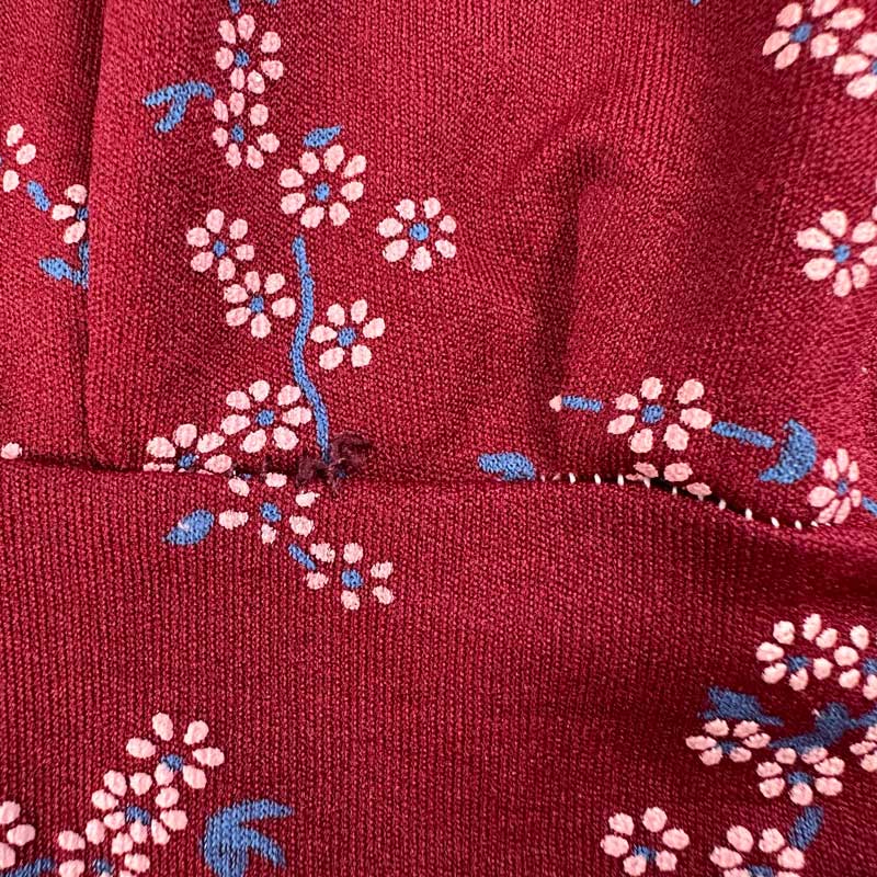 Spaghetti Strap Top
- Red - Flowers